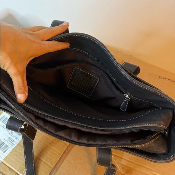 Coach Vintage Hampton Chocolate Brown Leather Laptop Shoulder Bag - Picture 9 of 15